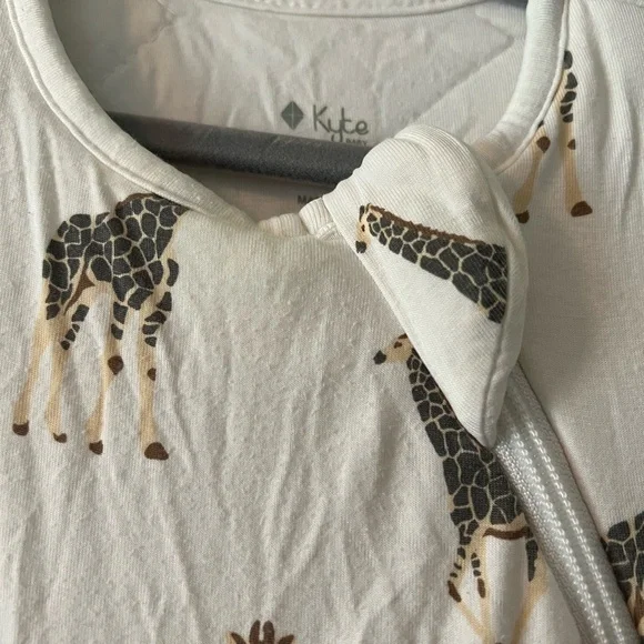 Kyte BABY sleep sack 1.0 tog medium - Picture 2 of 9